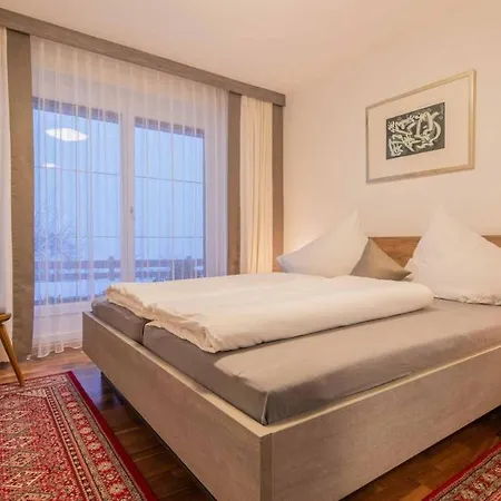 Haus Auer Theresia Апартаменты *