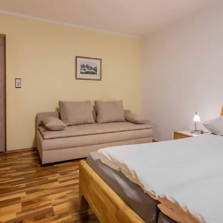 Haus Auer Theresia Lägenhet Telfes im Stubai